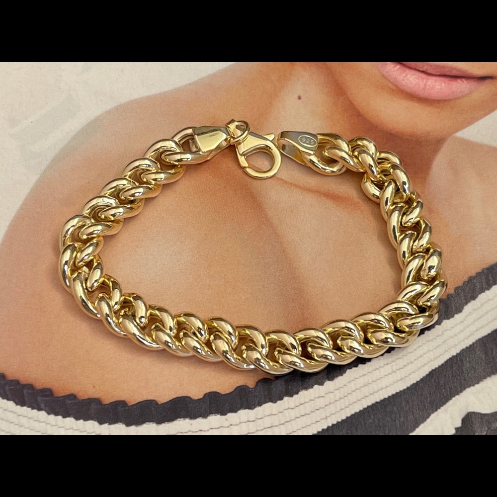 Cuban linked gold chain thick gold link bracelet